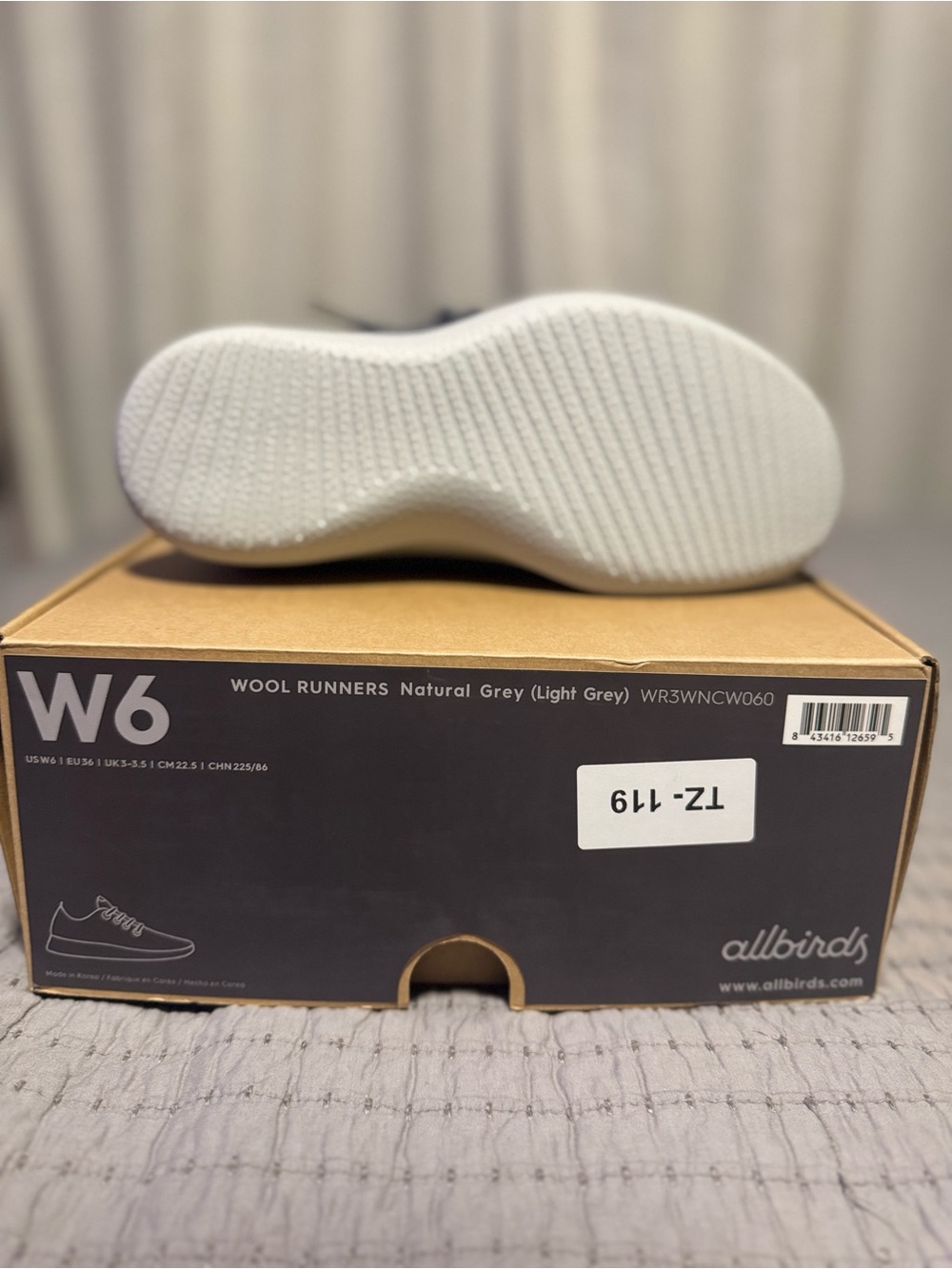 Allbirds Wool Runners, Natural Grey, Women's 6, New in Box - Picture 6 of 7